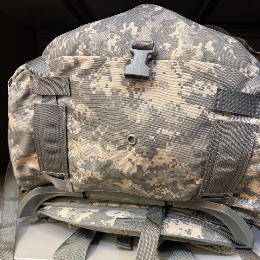 Large Molle Il Rucksack - Picture 12 of 14